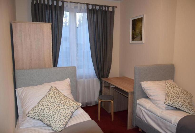 Номер Стандарт Совместная Ванная, Botanik Hostel