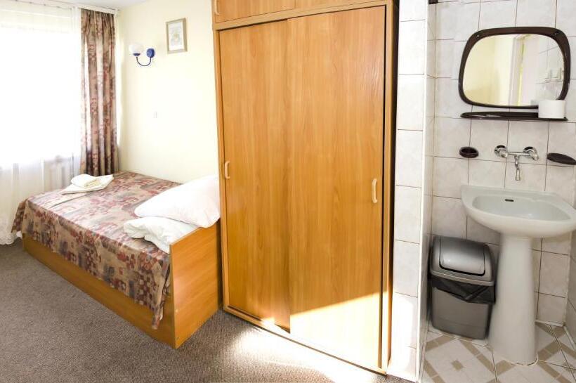 Номер Стандарт Индивидуальный, Hostel Barbórka
