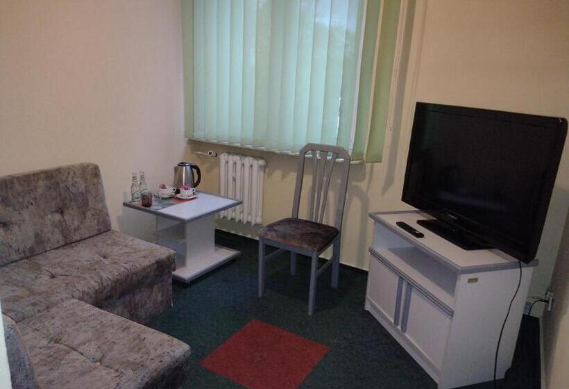 Апартаменты 1 Спальня, Hostel Barbórka