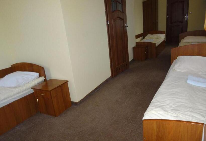 Четырехместный Номер Стандарт, Hostel Miłosz