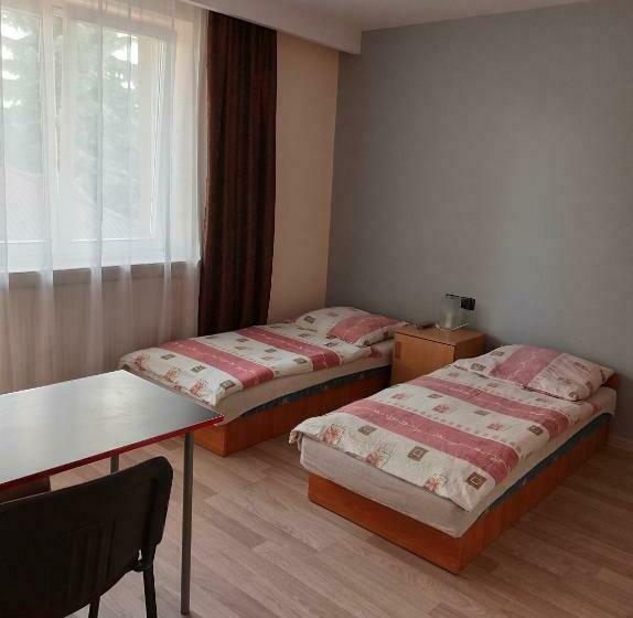 Standard Triple Room with Balcony, Noclegi Słodki Sen 1