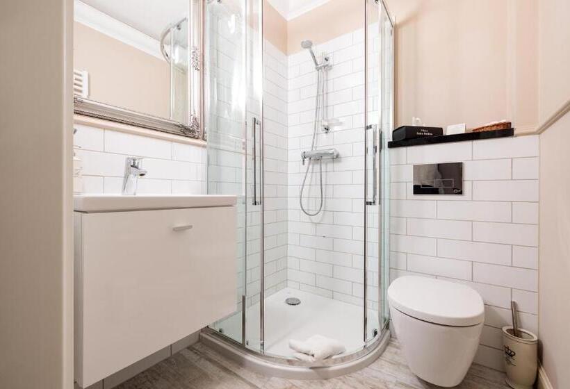 Трехместный Номер Стандарт с Балконом, Villa Astra Baltica