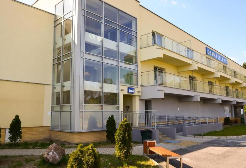 اتاق استاندارد سه نفره, Wosir Drzonków