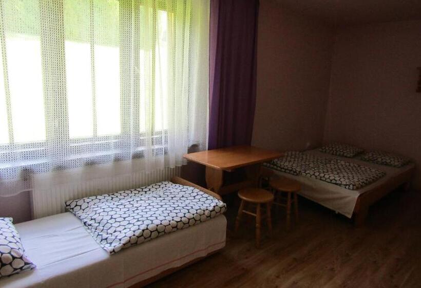 Quarto Familiar, Mylak Bianca