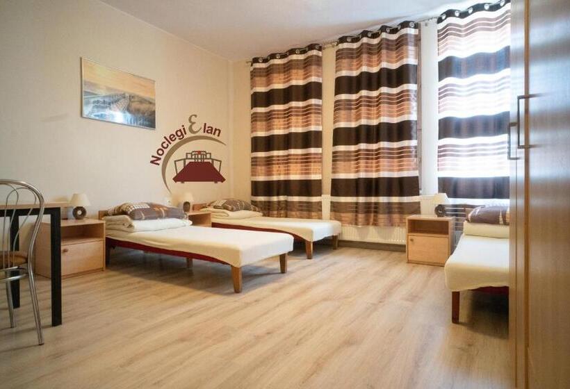 Номер Стандарт Трехместный, Noclegi Elan