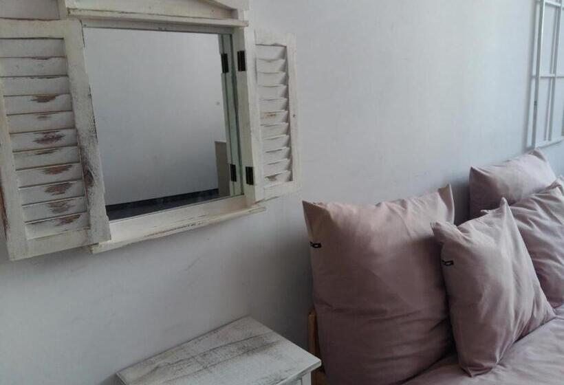اتاق سوپریور چهار تخته, Master Corner Apartment