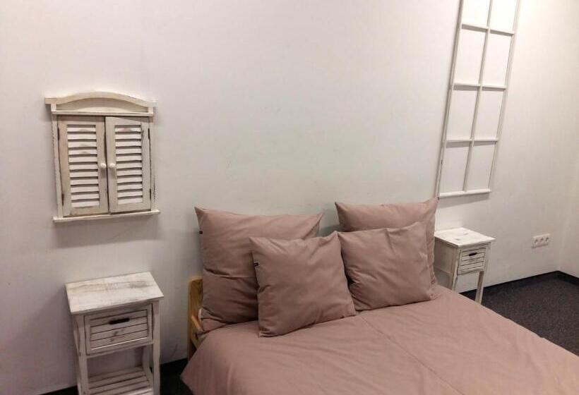 اتاق سوپریور چهار تخته, Master Corner Apartment