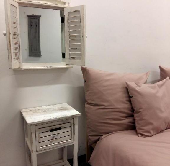 اتاق سوپریور چهار تخته, Master Corner Apartment