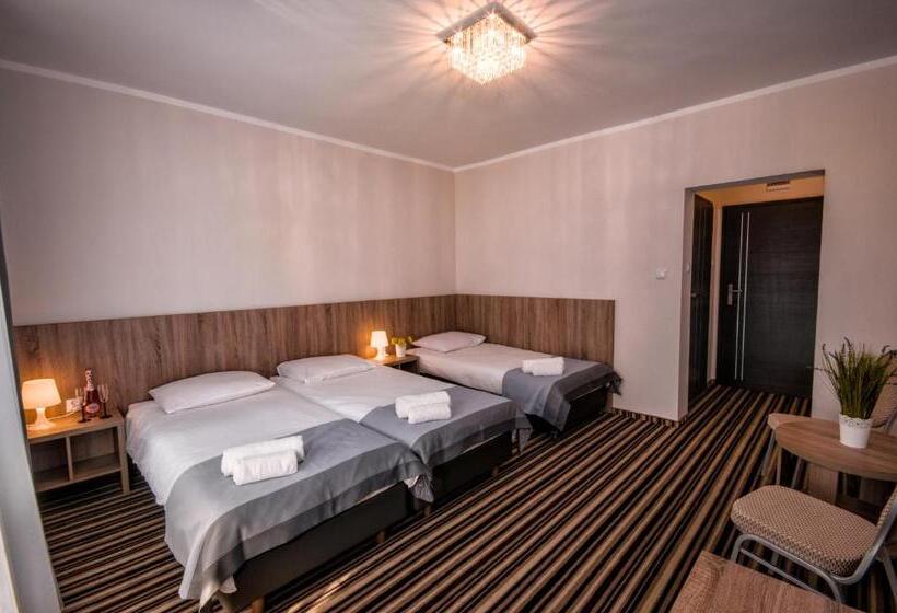Трехместный Номер Superior, New Corner