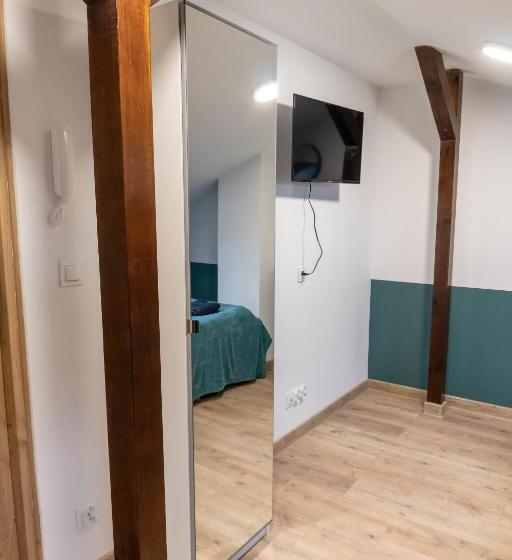 استودیوی استاندارد, Uroczy, Przytulny Apartament Poddasze