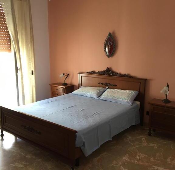 Casa 3 Quartos, Affittacamere Al Piano Terra