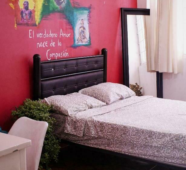 اتاق استاندارد با سرویس بهداشتی مشترک, Free Spirit Hostel Guadalajara