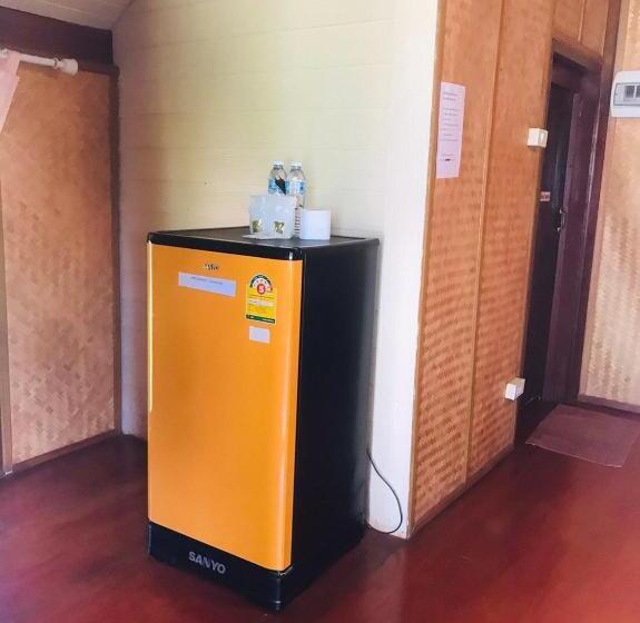 Номер Deluxe, นุชจนาถรีสอร์ท วังน้ำเขียว