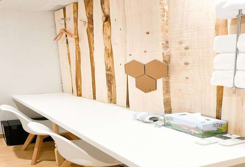 اتاق اکونومی, Sokcho Gallery In Stay