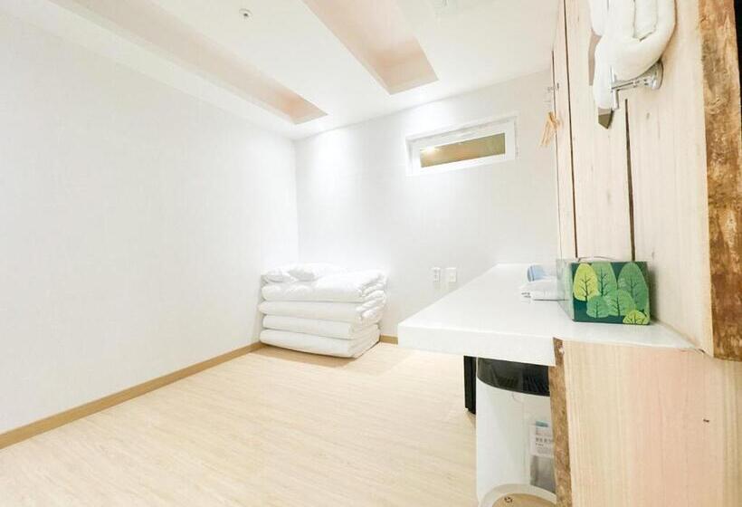 اتاق اکونومی, Sokcho Gallery In Stay