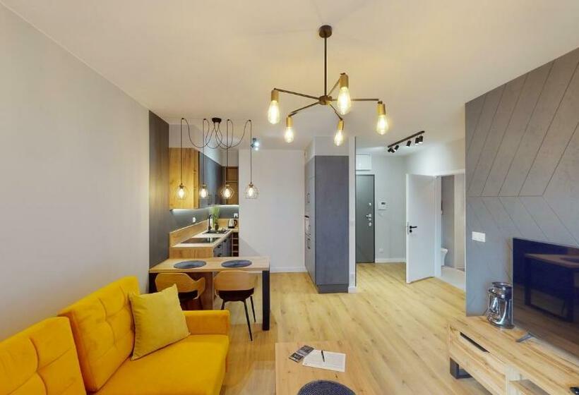 آپارتمان لوکس 1 خوابه, Prince Witold Apartments Near The Market Square 43 Księcia Witolda Street