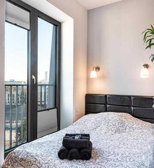 آپارتمان 1 خوابه با بالکن, Prince Witold Apartments Near The Market Square 43 Księcia Witolda Street