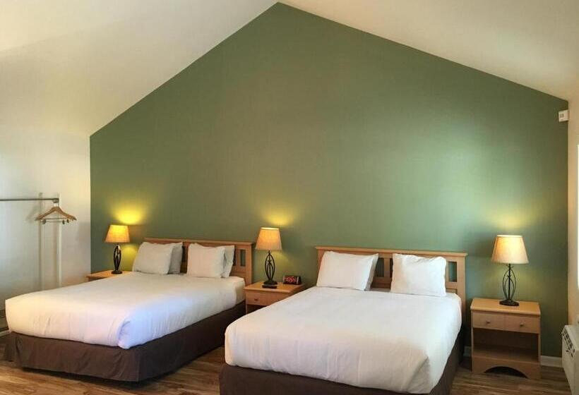 Студия Deluxe, Clear Lake Cottages & Marina