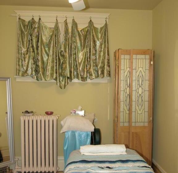 バス共有のスタンダードルーム, Downtown Bed And Breakfast