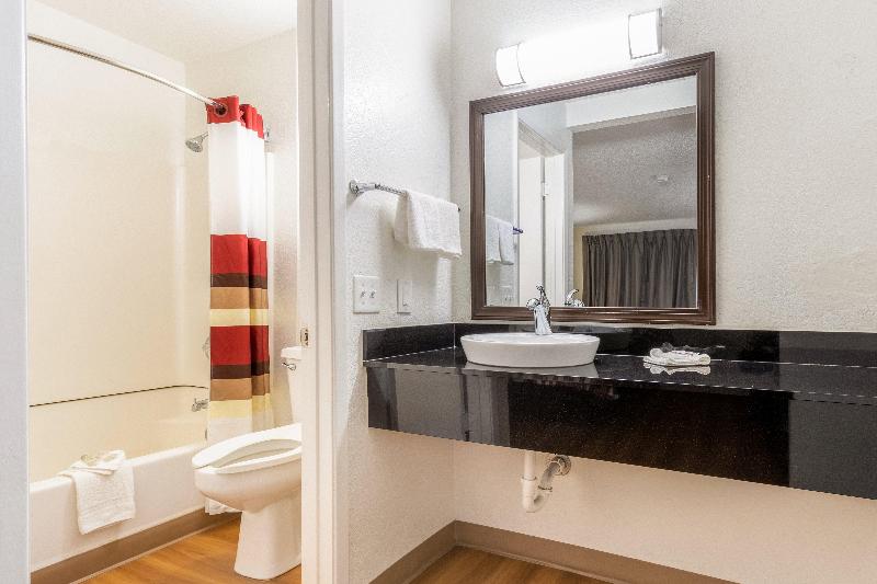 חדר דחוקס עם מיטת קינג, Red Roof Inn Phoenix  Midtown