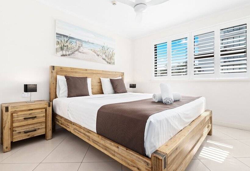 Апартаменты 2 Спальни, Windward Apartments