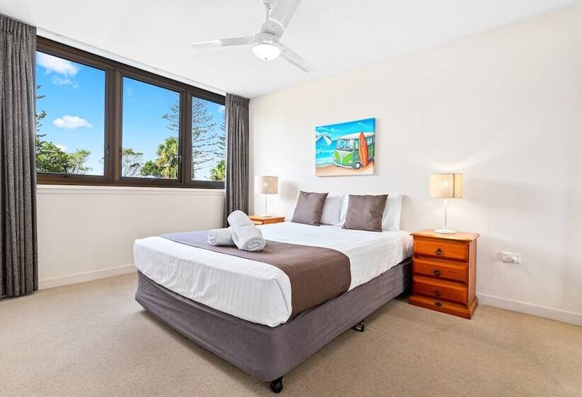 Апартаменты 3 Спальни, Windward Apartments