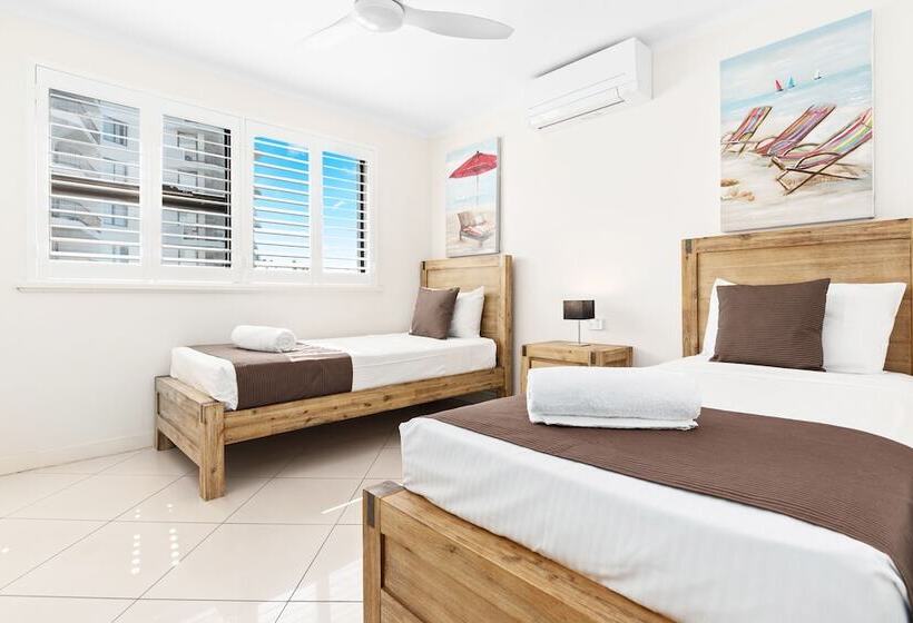 Апартаменты 3 Спальни, Windward Apartments