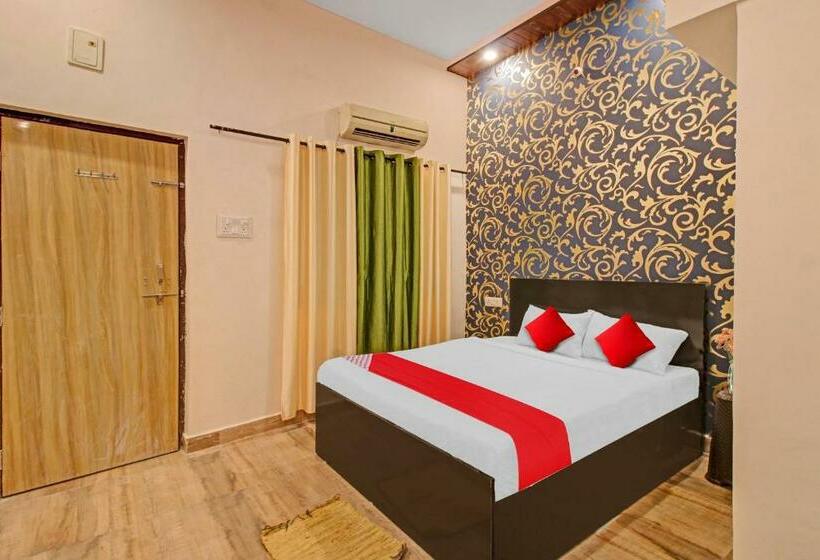 Трехместный Номер Классика, Oyo Flagship 80648 Resort Stay Inn