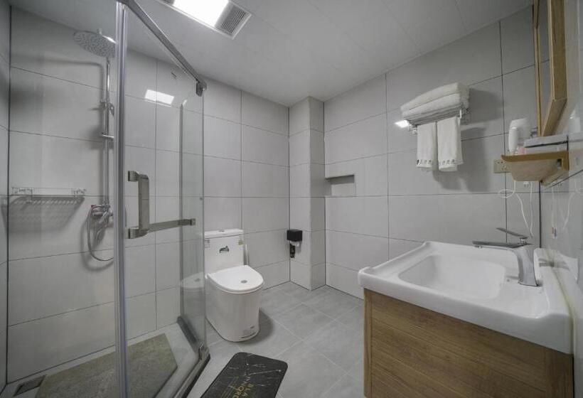 اتاق استاندارد با بالکن, Qianxun Tea House & Homestay