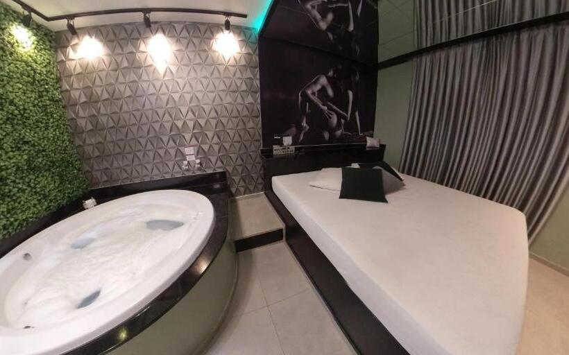 Люкс с гидромассажем, Florence Motel   Sto ângelo