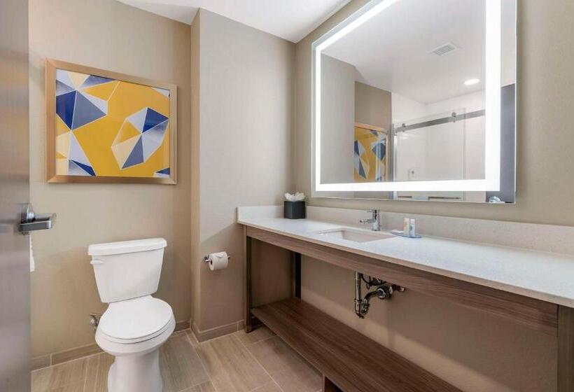اتاق استاندارد سه نفره, Pestana Orlando Suites   Lake Buena Vista