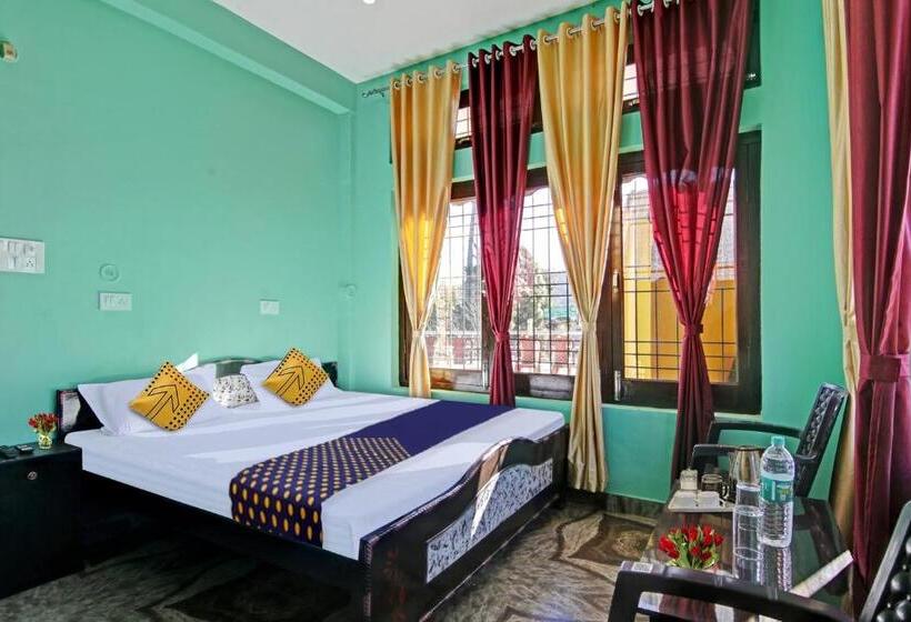 三人经典房间, Spot On 80478 Jai Shiv Shakti Guest House