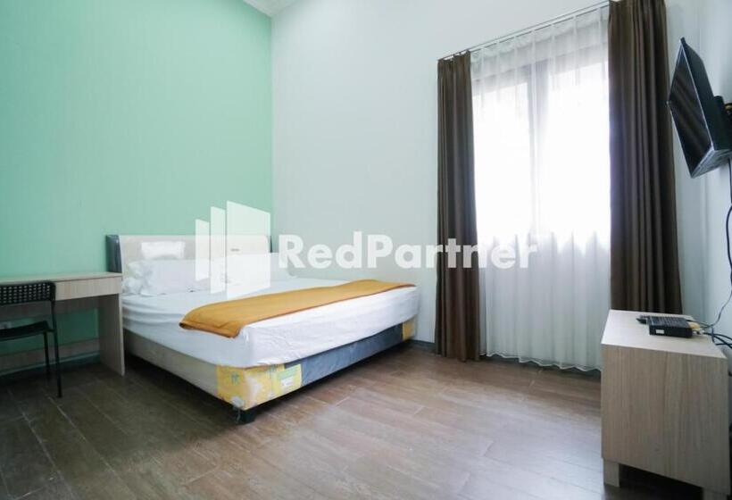 Quarto Economy, Toba Mansion Syariah Near Benhil Redpartner