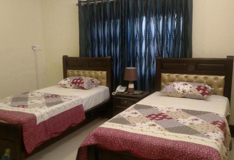 اتاق لوکس, Inn