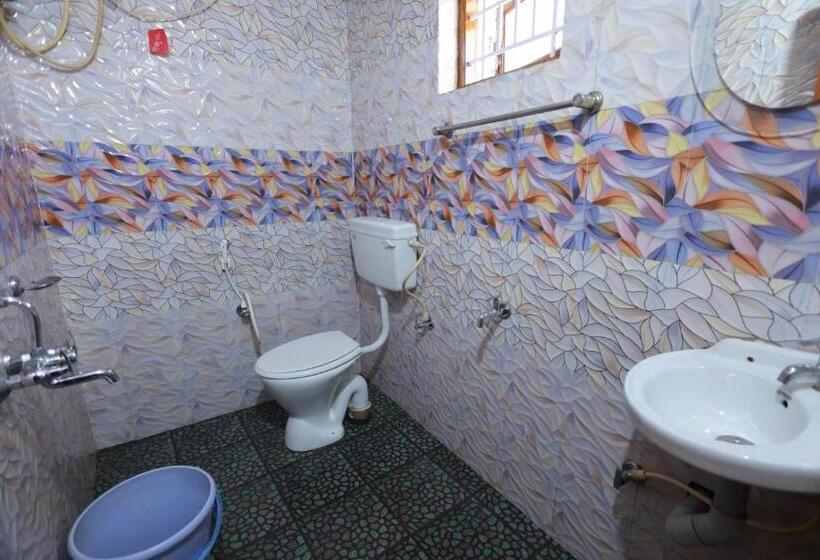 اتاق استاندارد سه نفره, Seven Endue Cottages
