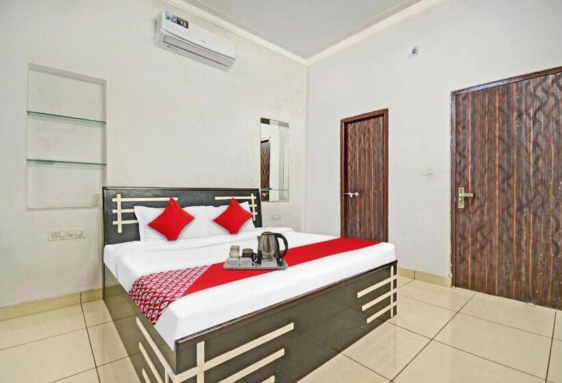 Quarto Triplo Clássico, Flagship Hotel 4 Seasons
