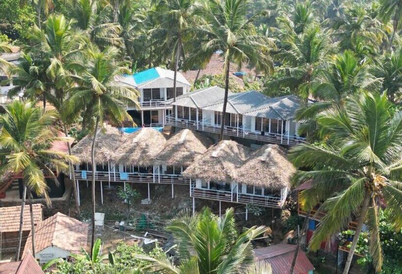 Номер Стандарт Вид на Море с Балконом, Grand Sea Shades Goa