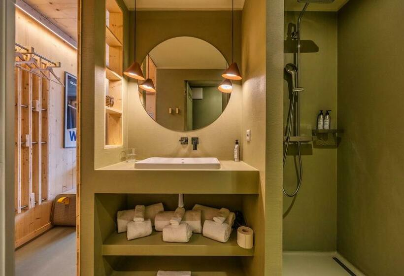 اتاق لوکس, Mad Mount Hotel & Spa