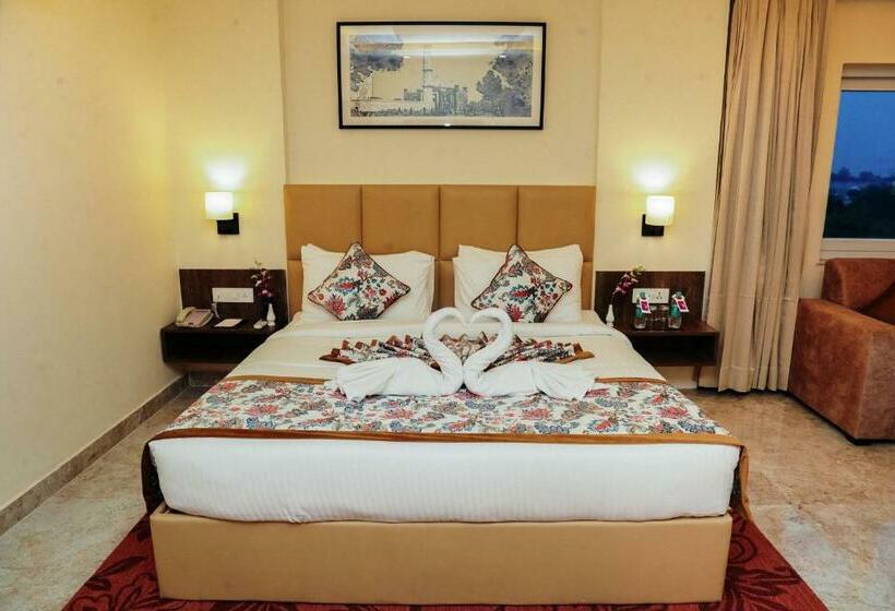 اتاق اجرایی, Regenta Inn Greater Noida, 15 Mins To India Expo Mart