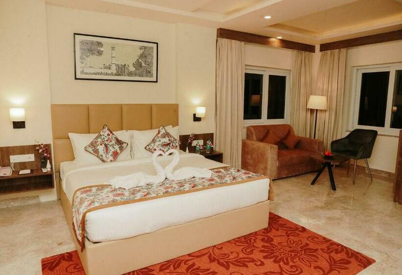 اتاق اجرایی, Regenta Inn Greater Noida, 15 Mins To India Expo Mart