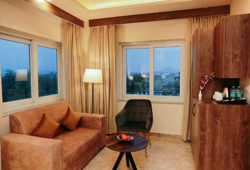 اتاق اجرایی, Regenta Inn Greater Noida, 15 Mins To India Expo Mart