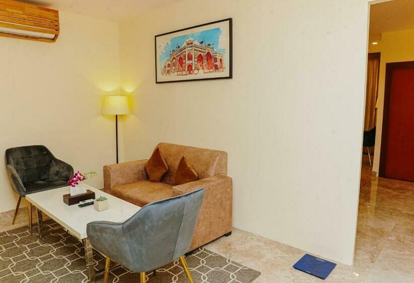 سوییت, Regenta Inn Greater Noida, 15 Mins To India Expo Mart