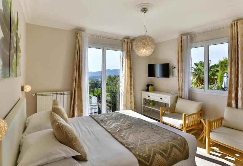 غرفة ديلوكس مطلّة علي البحر, Les Chambres D Hôtes De Mougins