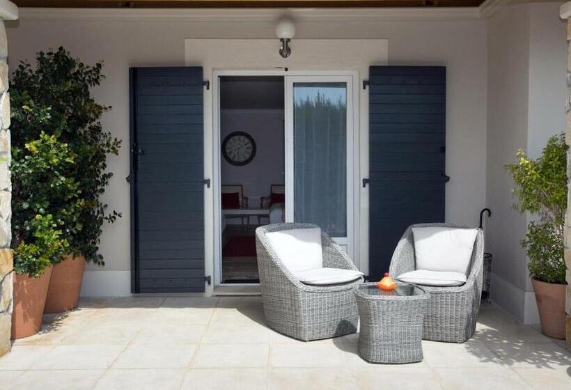 جناح ديلوكس, Les Chambres D Hôtes De Mougins
