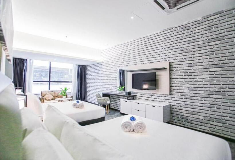Quarto Deluxe, Fives Hotel Dnp