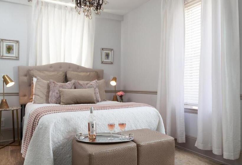 자쿠지 스위트, Bayfront Marin House
