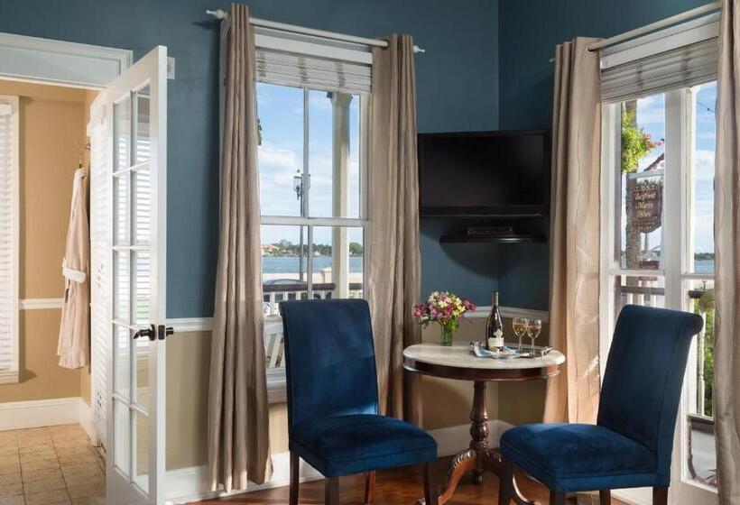 디럭스 스위트, Bayfront Marin House