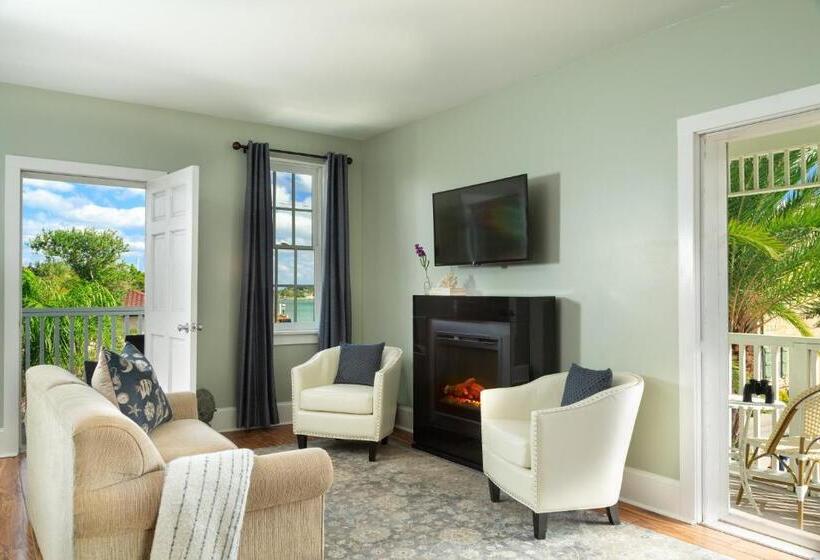 침실 1개 발코니 아파트, Bayfront Marin House