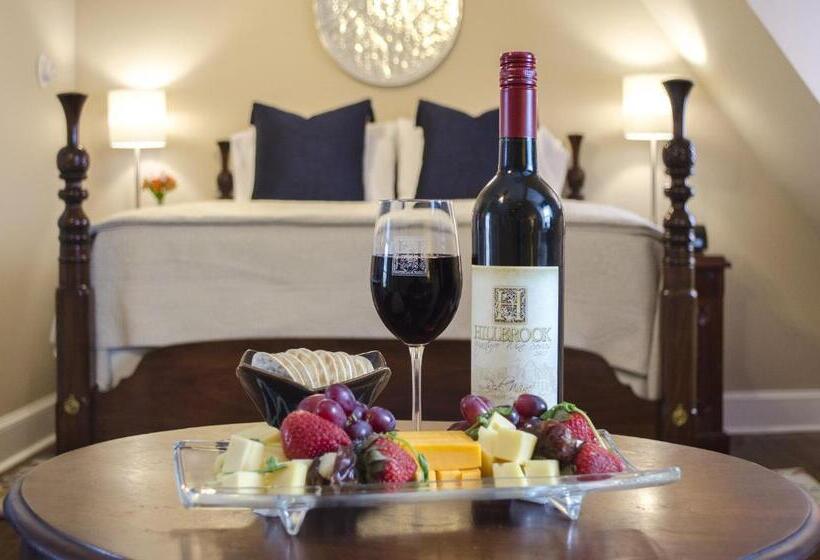 스탠다드 발코니 룸, Hillbrook Inn & Spa