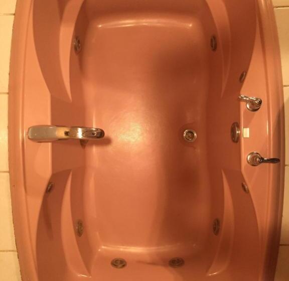 جناح ديلوكس, Relax Inn Galloway